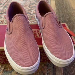 Women’s Vans slip on- 9.5 (herringbone pattern)